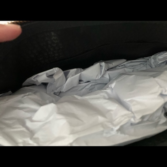 Kate Spade Black Tote NWT - Picture 6 of 8